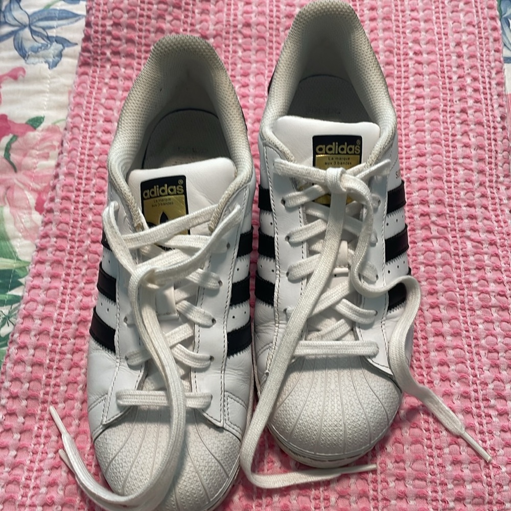 Adidas Superstar White with Black Stripes - Picture 3 of 7